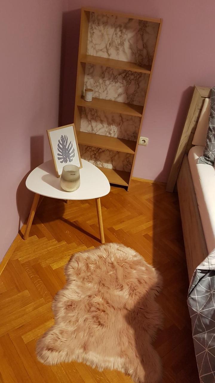 Apartment Krsta Újvidék Kültér fotó